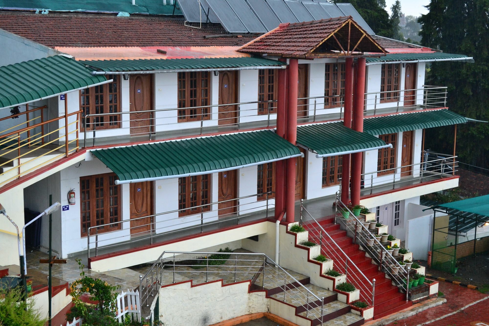 Kodai Sunshine Resort Kodaikanal Exterior photo